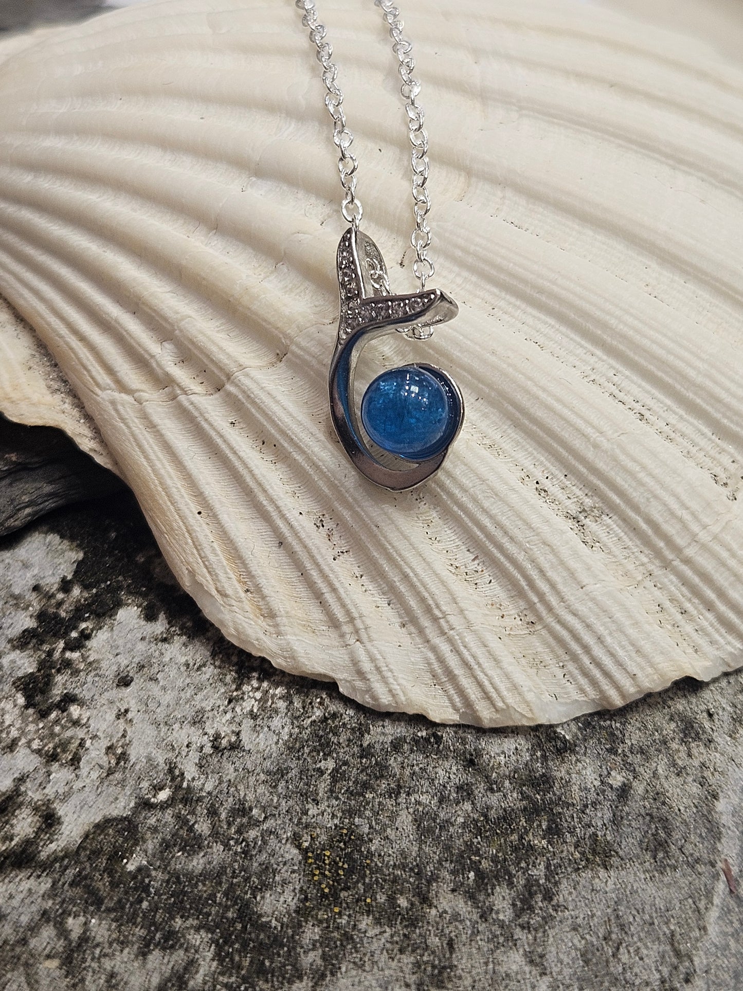 Blue Apitate Whale Tail Necklace