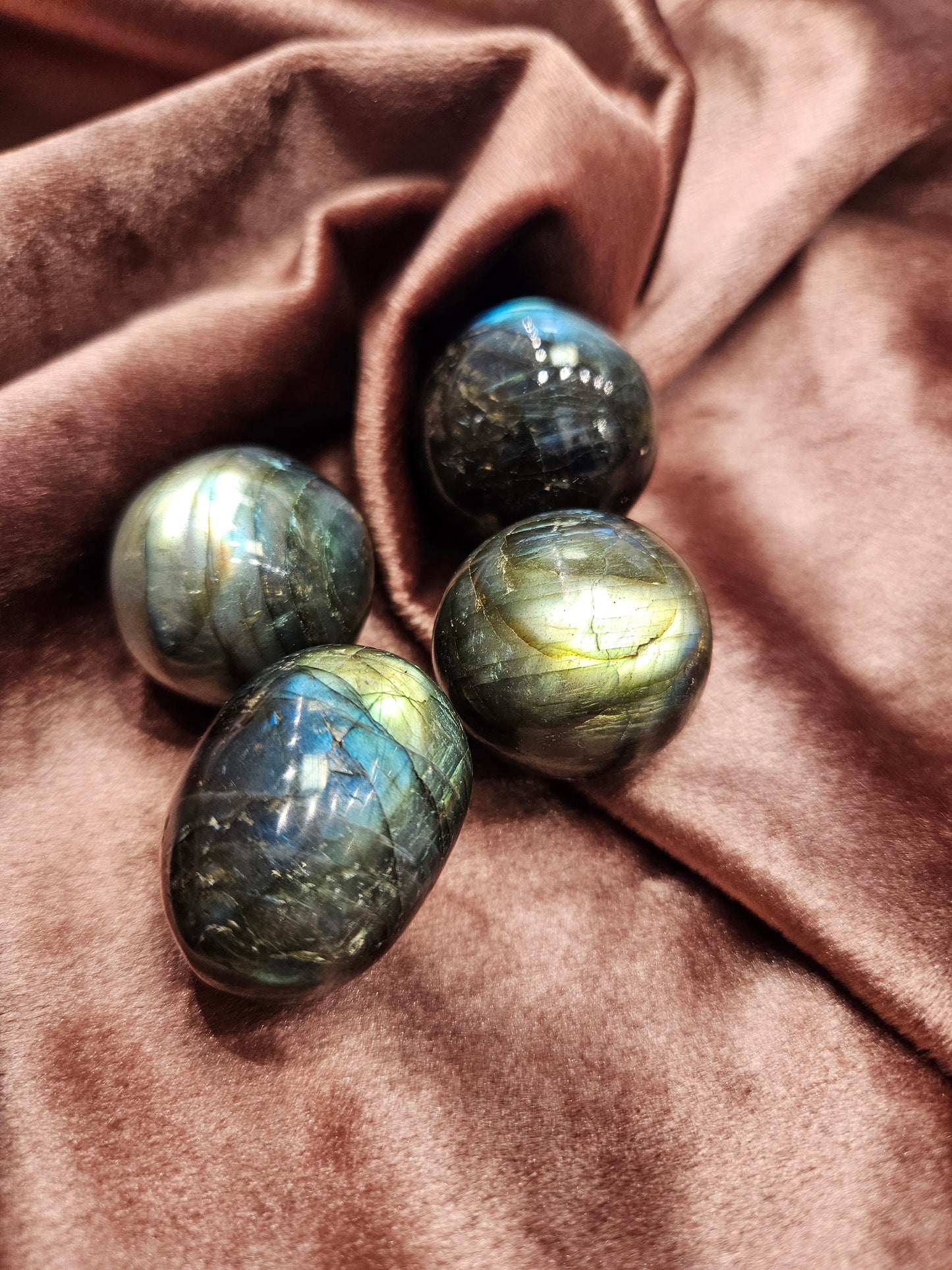 Grade A Labradorite Tumblestone