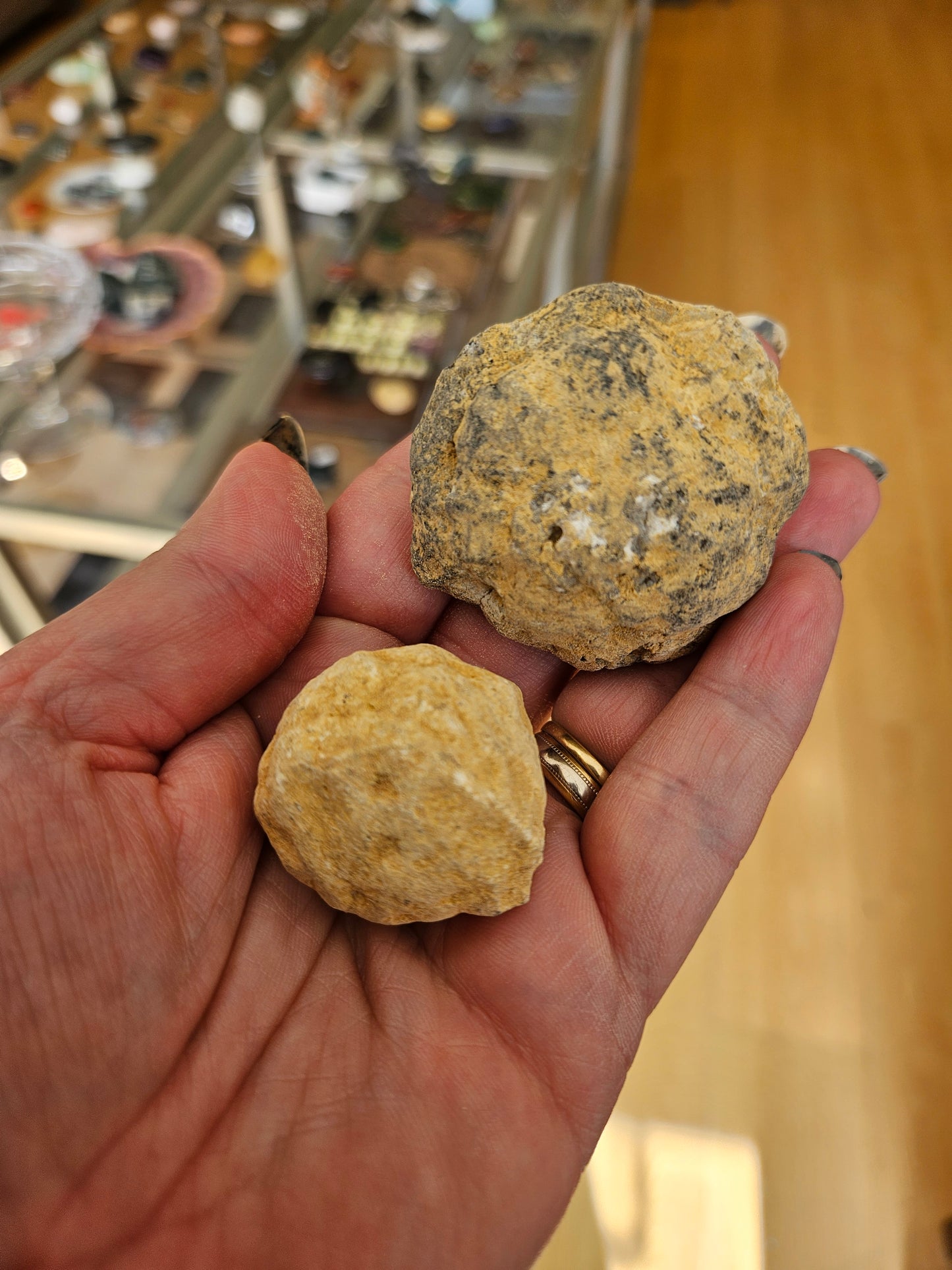 Small Crack Open Your Own Geode