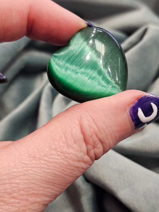 Green Cats Eye Heart